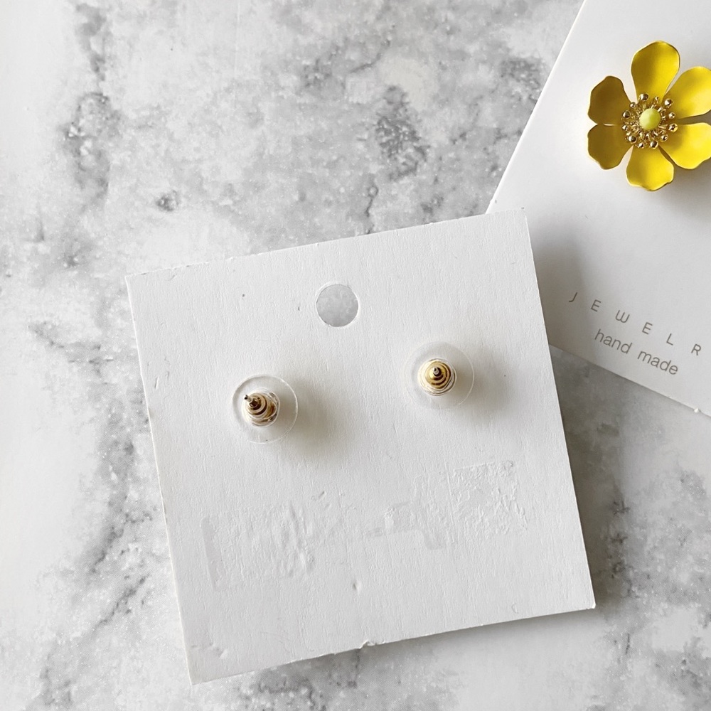 Megan Flower Stud Earrings in Coral and Mint - Picture 5 of 5